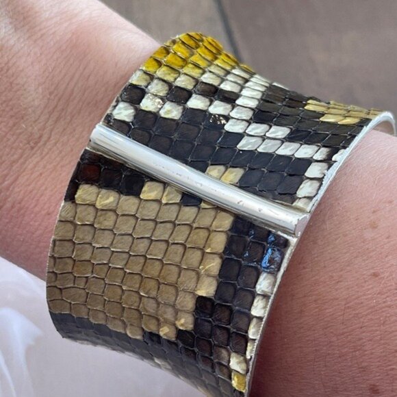 Rustic Cuff Snake Print Wide Silver Cuff Bracelet - Picture 12 of 15